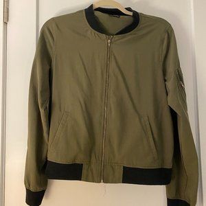 Harlowe & Graham Army Green Light Jacket
